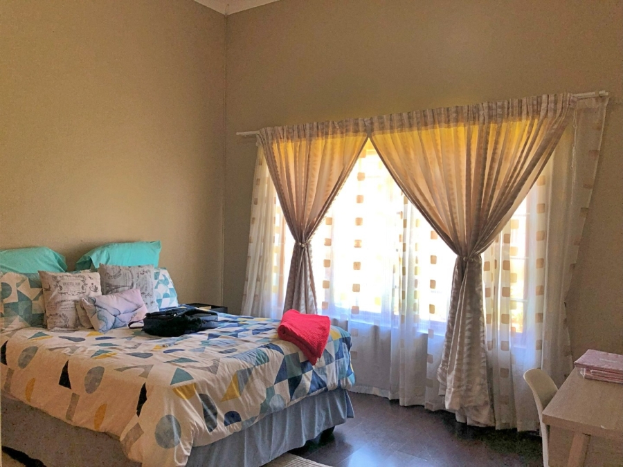 2 Bedroom Property for Sale in Waterval East North West